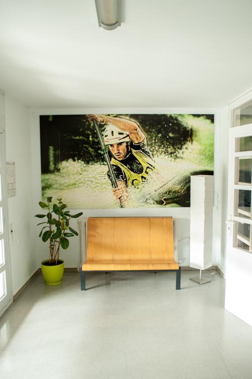 La Seu D'Urgell Xanascat Hostel Ngoại thất bức ảnh